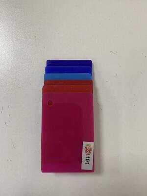 खरीदें इनडोर और आउटडोर अनुप्रयोगों के लिए 20 मिमी मोटी फीका प्रतिरोधी रंगीन कास्ट एक्रिलिक शीट online manufacture